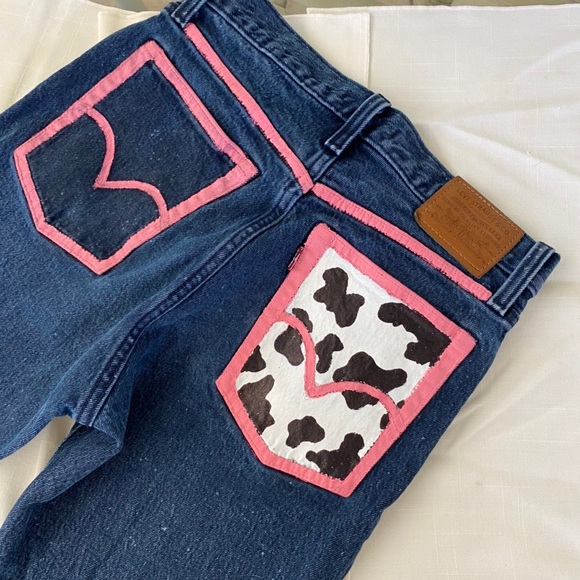Cowprint Levi Jeans - Picture 2 of 4